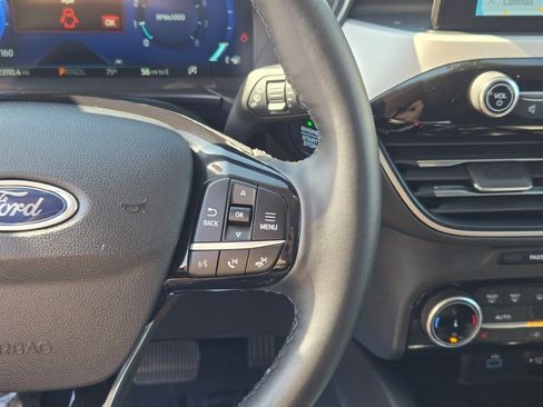 Used 2022 Ford Escape SEL w/ Technology Package image 32