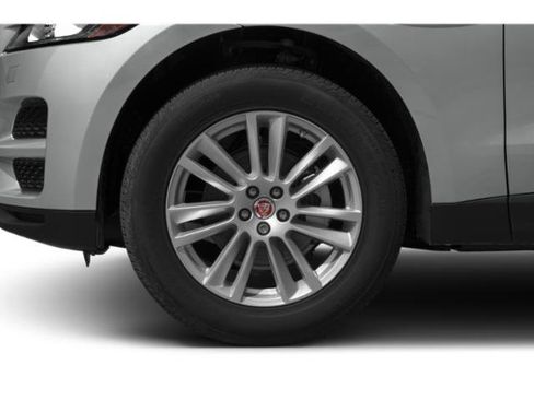 Used 2019 Jaguar F-PACE AWD/4WD image 11