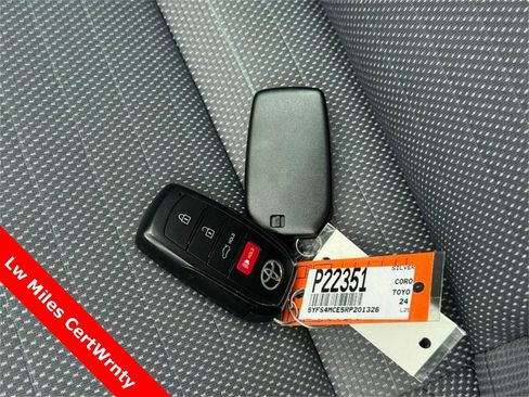 Used 2024 Toyota Corolla SE image 30