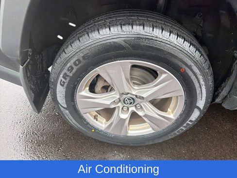 Used 2023 Toyota RAV4 XLE image 26