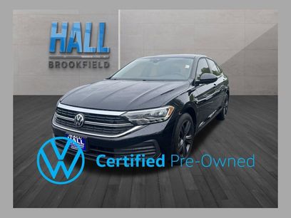 Certified 2024 Volkswagen Jetta SE w/ Panoramic Sunroof Package