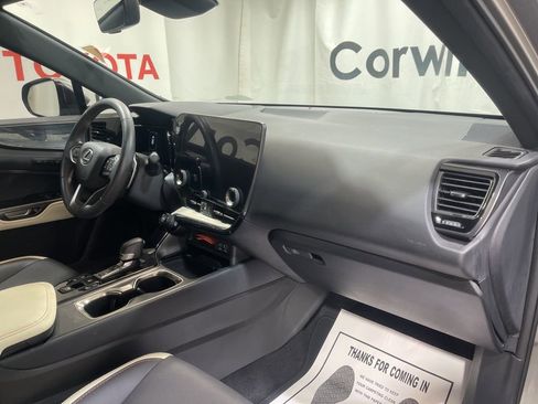 Used 2023 Lexus NX 350 AWD image 13