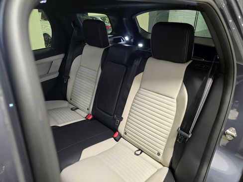 New 2026 Land Rover Discovery Sport Landmark image 20