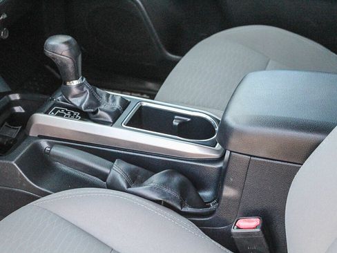 Used 2019 Toyota Tacoma SR5 RWD image 10