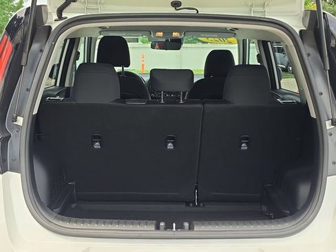 Certified 2025 Kia Soul LX w/ LX Technology Package FWD image 6