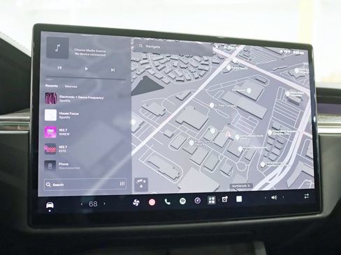 Used 2022 Tesla Model X AWD/4WD image 15