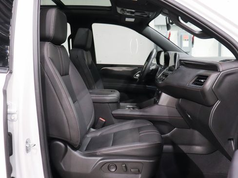 Used 2022 Chevrolet Tahoe RST w/ Sport Performance Package image 15