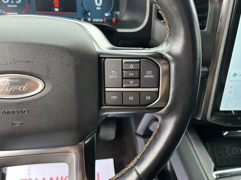 Used 2022 Ford Expedition Platinum image 19