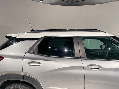 Used 2023 Chevrolet TrailBlazer ACTIV image 11