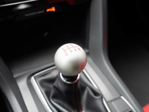 Used 2019 Honda Civic Type R image 22