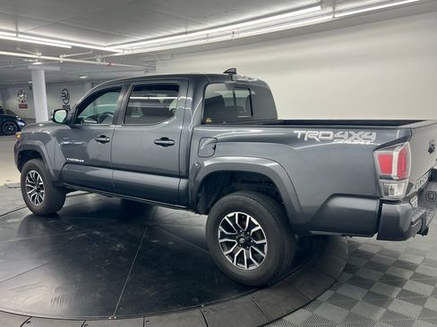 Used 2023 Toyota Tacoma TRD Sport AWD/4WD image 5