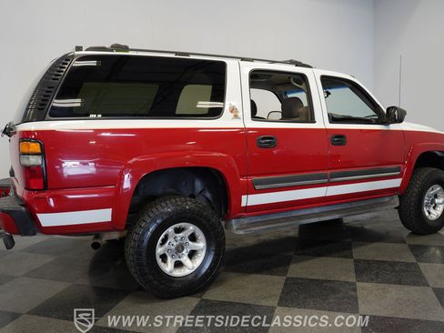 Used 2004 Chevrolet Suburban 2500 AWD/4WD image 14