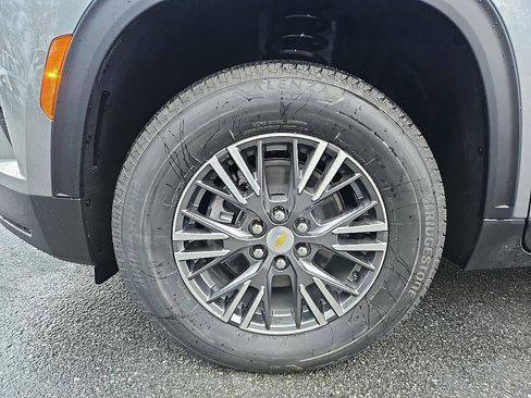 New 2026 Chevrolet Traverse LT image 8