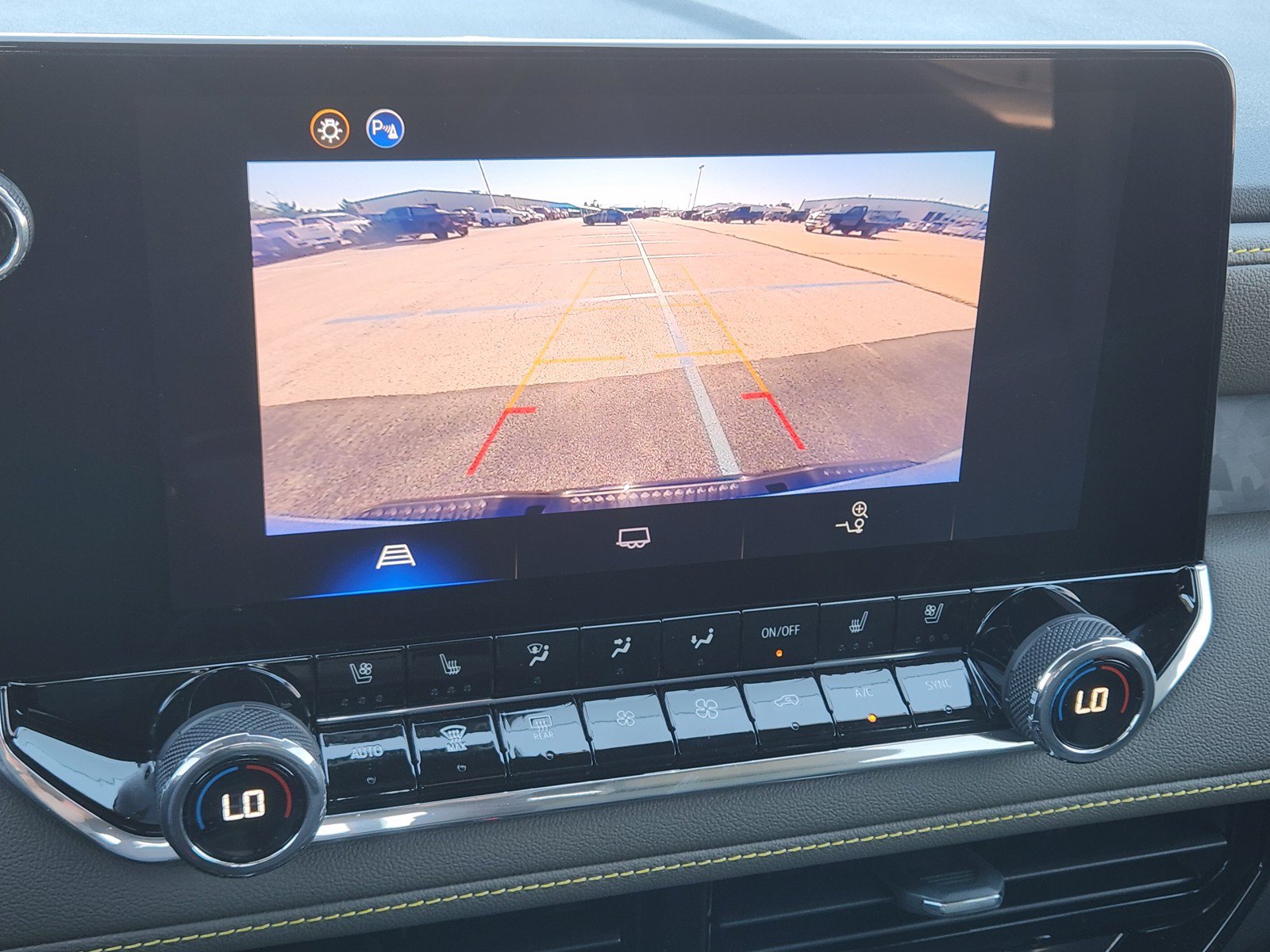 Used 2026 Chevrolet Colorado ZR2 AWD/4WD image 8