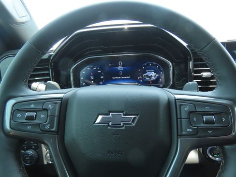 Used 2023 Chevrolet Silverado 1500 ZR2 w/ Technology Package AWD/4WD image 27