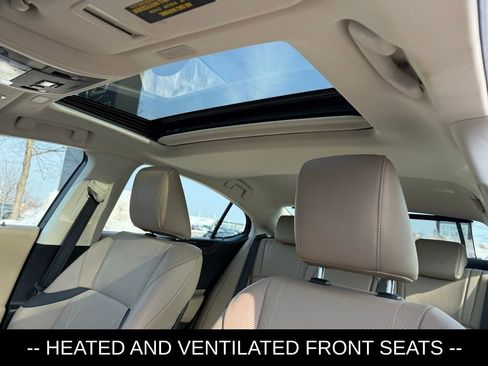 Used 2020 Lexus ES 300h w/ Accessory Package 2 image 7