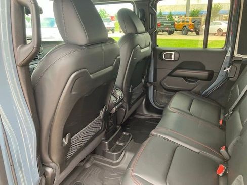 New 2026 Jeep Wrangler Unlimited Rubicon AWD/4WD image 24