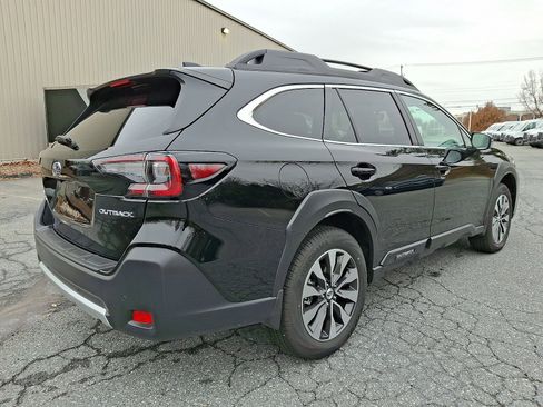 Certified 2025 Subaru Outback Limited image 4