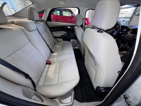 Used 2018 Ford Focus SE FWD image 51