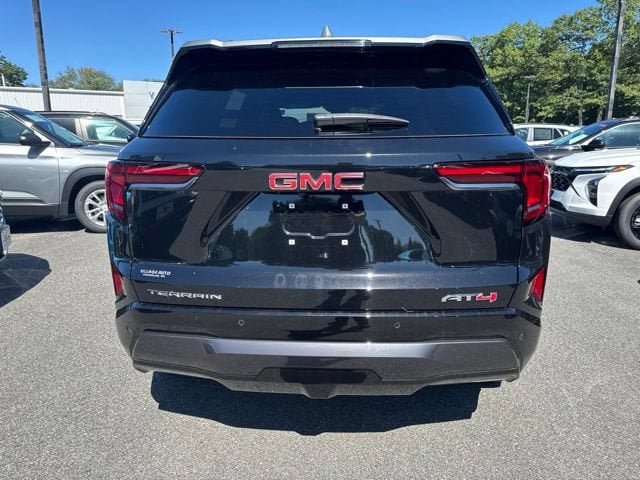 Used 2026 GMC Terrain AT4 w/ LPO, Floor Liner Package AWD/4WD image 6