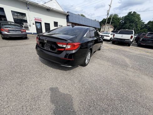 Used 2018 Honda Accord LX image 25