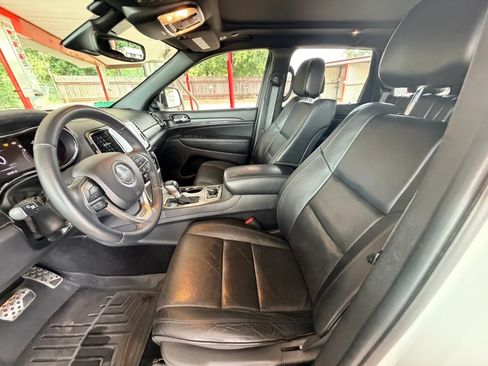 Used 2019 Jeep Grand Cherokee High Altitude AWD/4WD image 30
