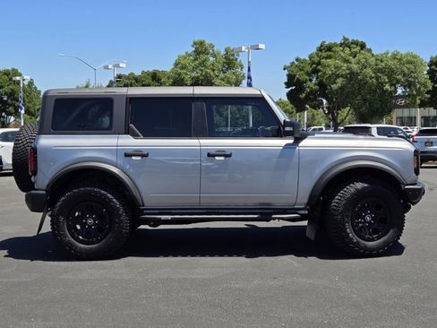 Certified 2023 Ford Bronco Wildtrak AWD/4WD image 3