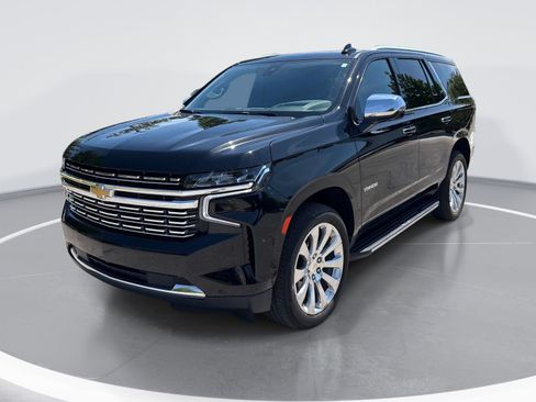Used 2021 Chevrolet Tahoe Premier w/ Premium Package AWD/4WD image 3