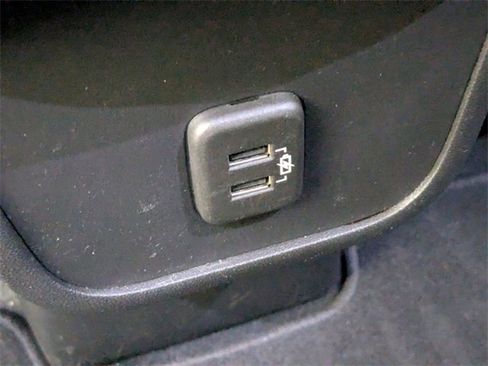 Used 2022 Chevrolet Equinox RS image 24