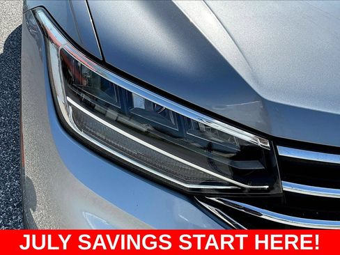 Used 2024 Volkswagen Tiguan SE FWD image 41