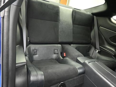 Used 2025 Toyota GR86 Premium RWD image 34