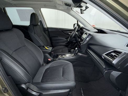 Used 2023 Subaru Forester Premium image 13