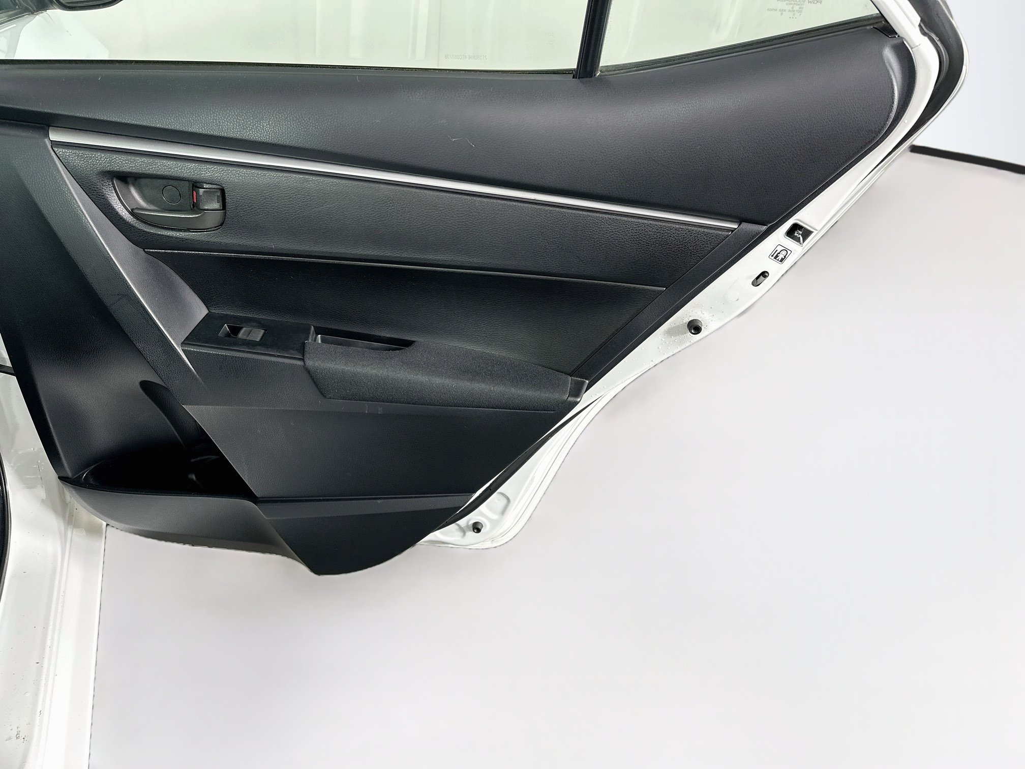 Used 2014 Toyota Corolla L FWD image 27