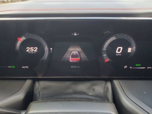 Used 2024 Dodge Charger Daytona Scat Pack w/ Plus Group AWD/4WD image 10