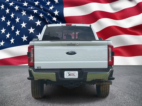 Certified 2024 Ford F250 Lariat AWD/4WD image 5