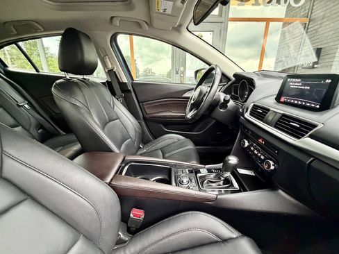 Used 2018 MAZDA MAZDA3 Touring FWD image 29