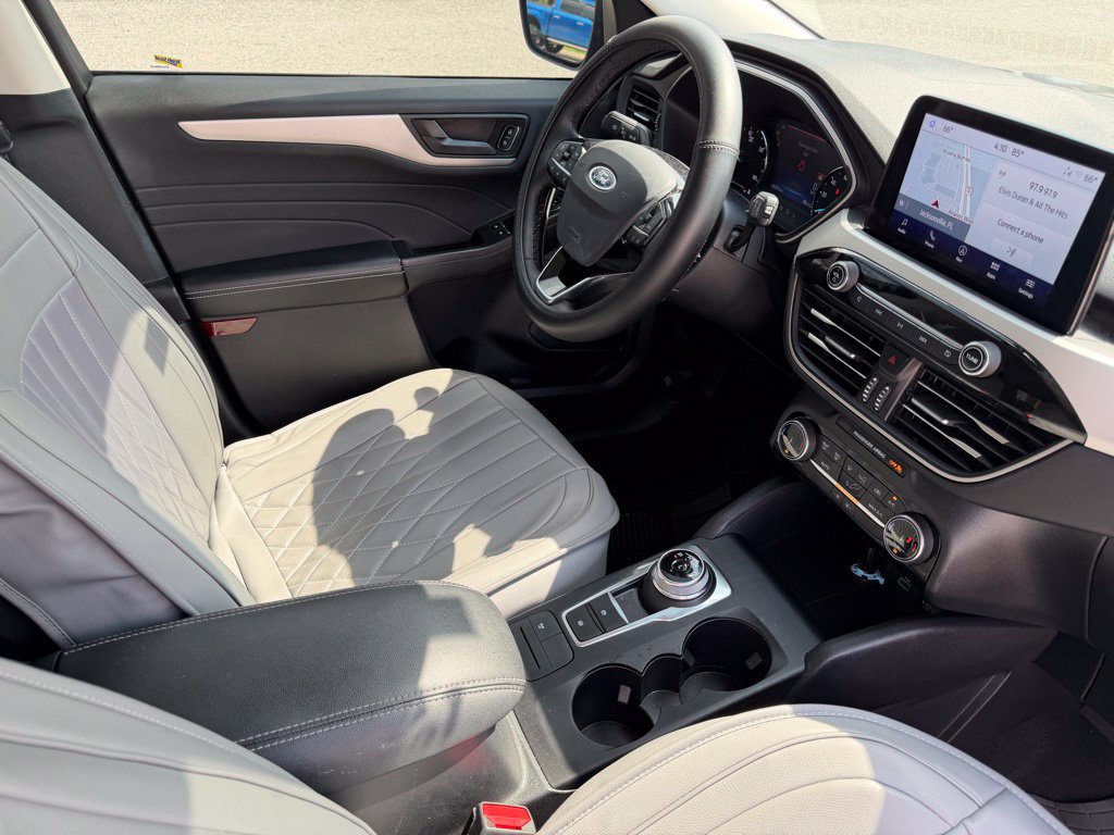 Used 2022 Ford Escape SE w/ Convenience Package FWD image 18
