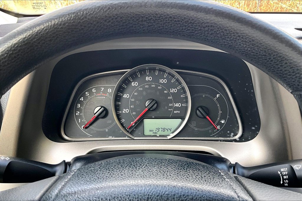 Used 2013 Toyota RAV4 LE FWD image 30