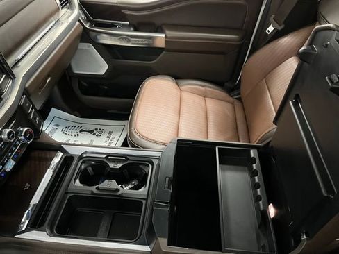 Used 2025 Ford F450 King Ranch AWD/4WD image 39
