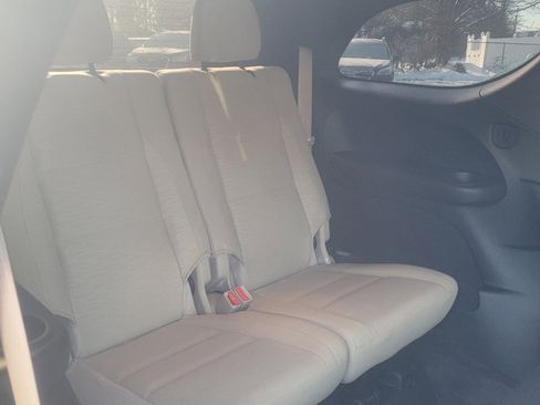 Used 2018 Dodge Durango SXT w/ Quick Order Package 2BB image 33