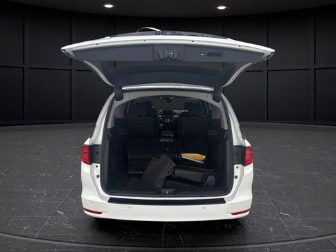 Used 2022 Honda Odyssey Touring image 17