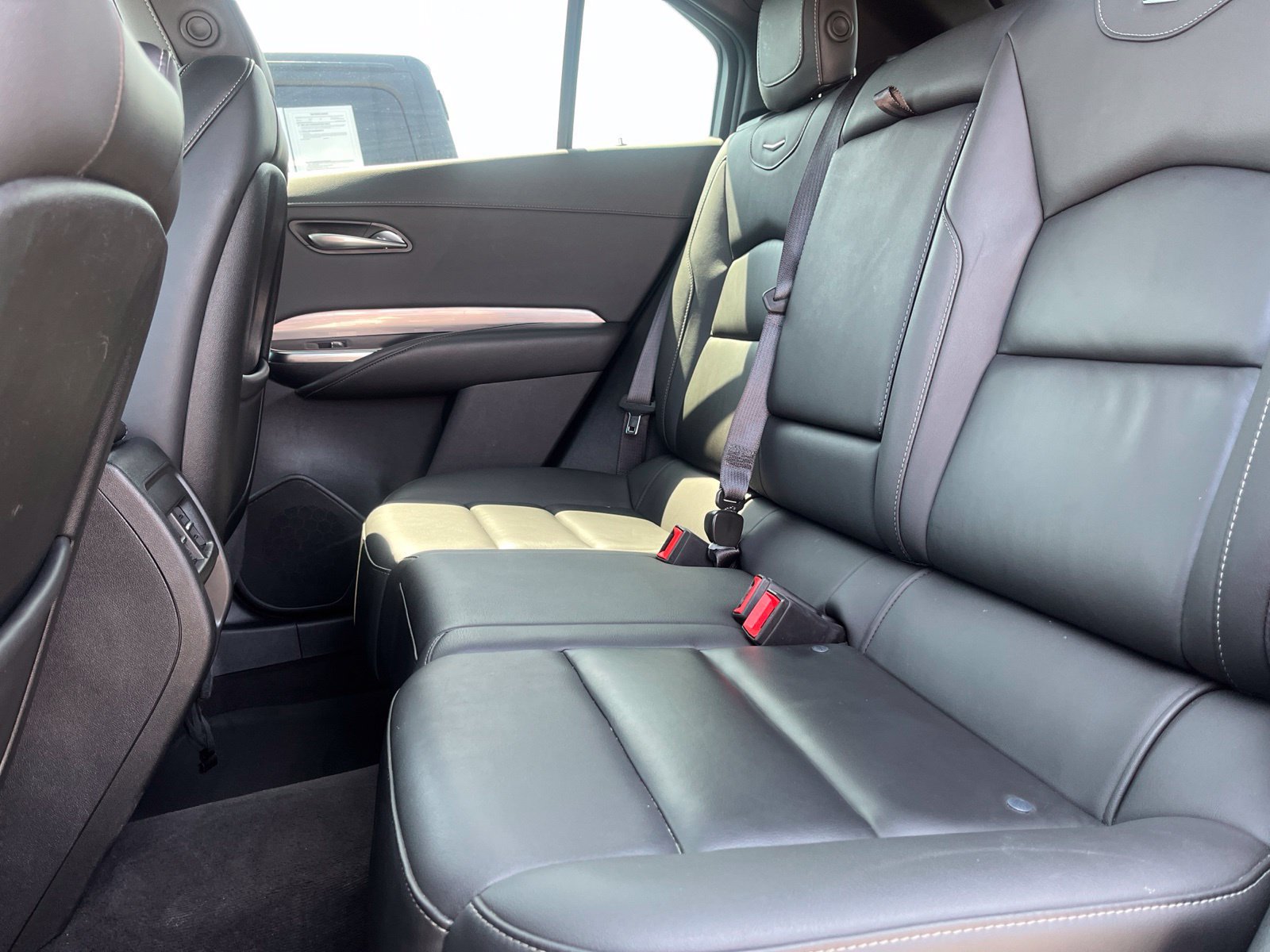 Used 2024 Cadillac XT4 Premium Luxury FWD image 12