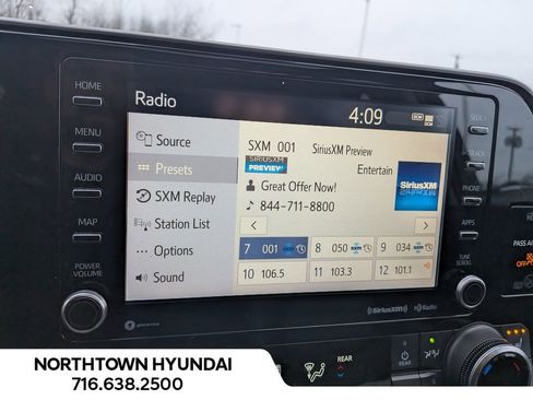 Used 2022 Toyota Highlander XLE image 24