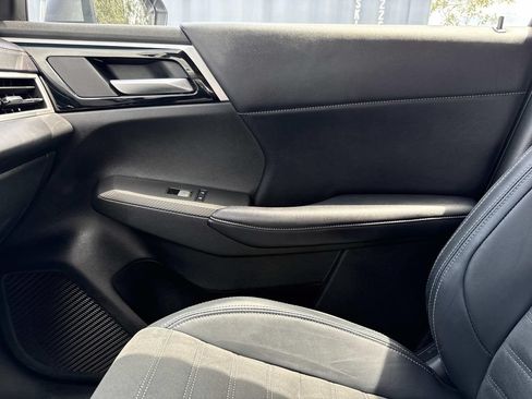 Used 2024 Mitsubishi Outlander SE FWD image 27