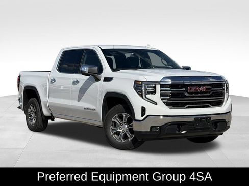 Used 2026 GMC Sierra 1500 SLT RWD image 2