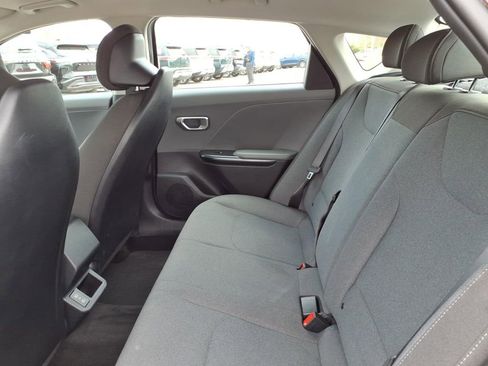 Used 2025 Kia K4 FWD image 5