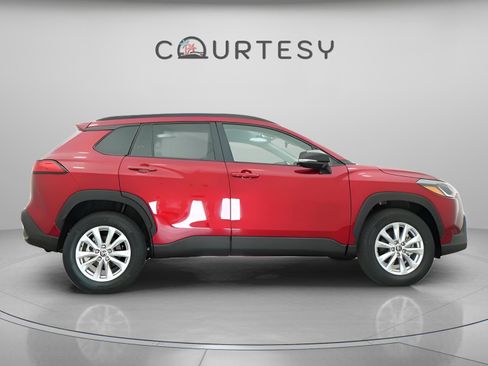 New 2025 Toyota Corolla Cross LE image 14