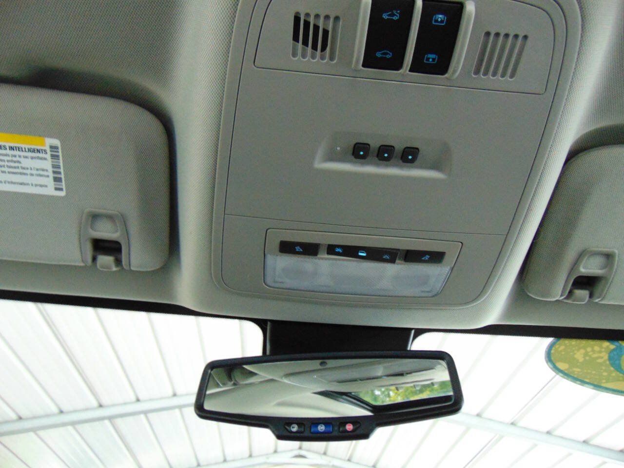 Used 2013 Buick LaCrosse Leather FWD image 18