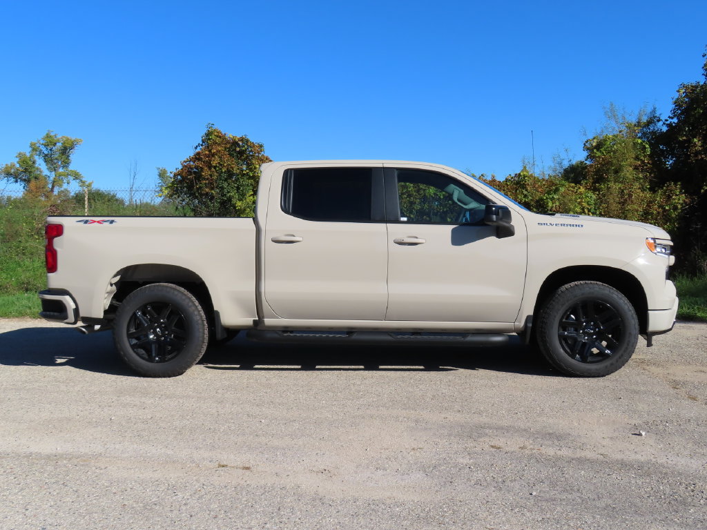 New 2026 Chevrolet Silverado 1500 RST w/ RST Select Package AWD/4WD image 2