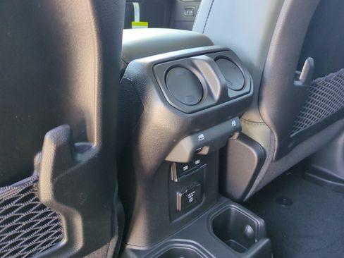 New 2026 Jeep Gladiator Mojave AWD/4WD image 32